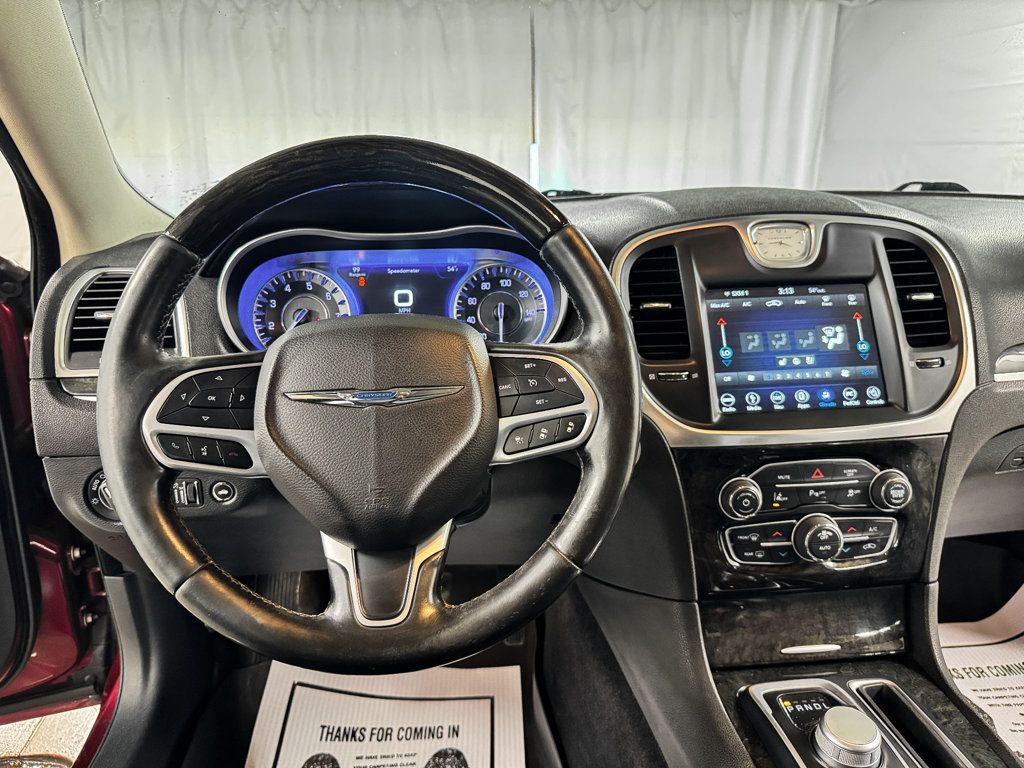 2018 Chrysler 300 Limited AWD - 23010396 - 13