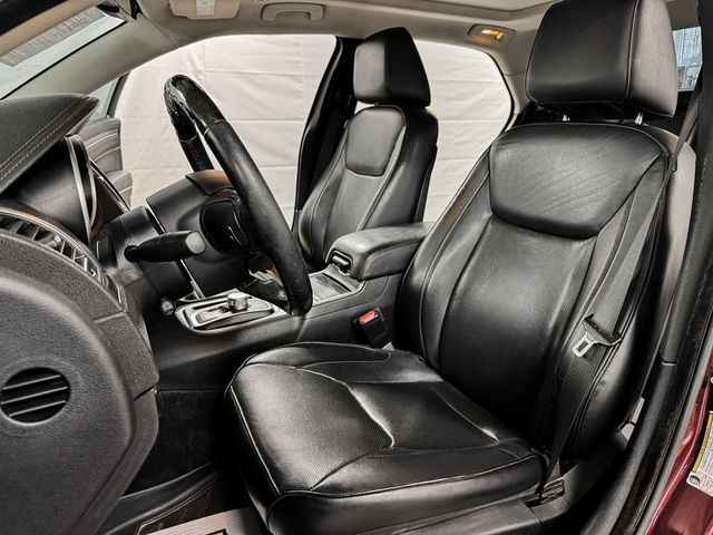 2018 Chrysler 300 Limited AWD - 23010396 - 8