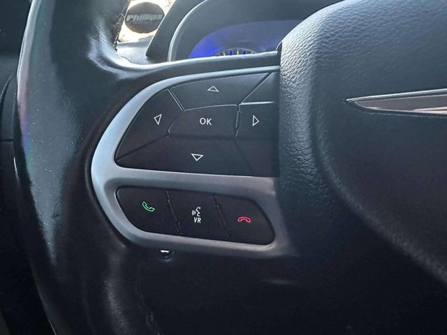 2018 Chrysler 300 Limited RWD - 22945884 - 22