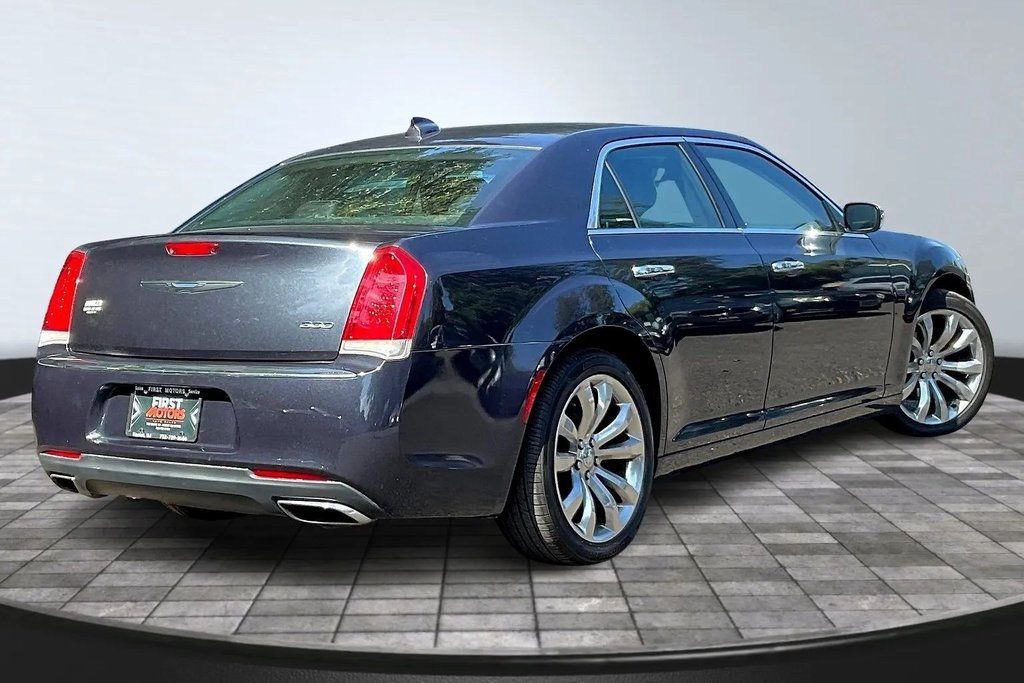2018 Chrysler 300 Limited photo 6