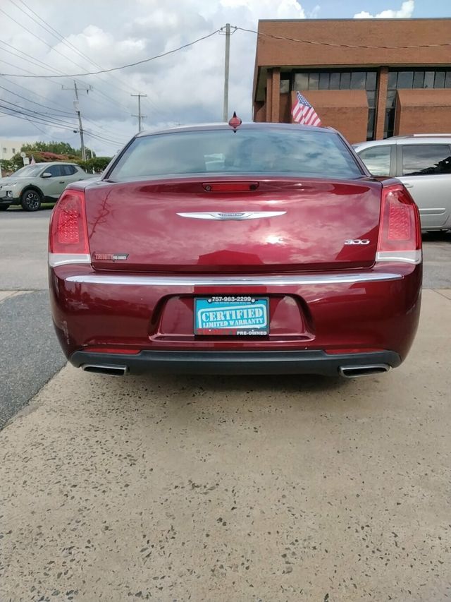 2018 Chrysler 300 LOW LOW MILES - 23072653 - 2