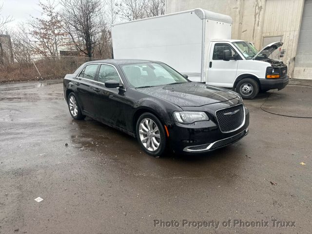 2018 Chrysler 300 TOURING - 22996832 - 1