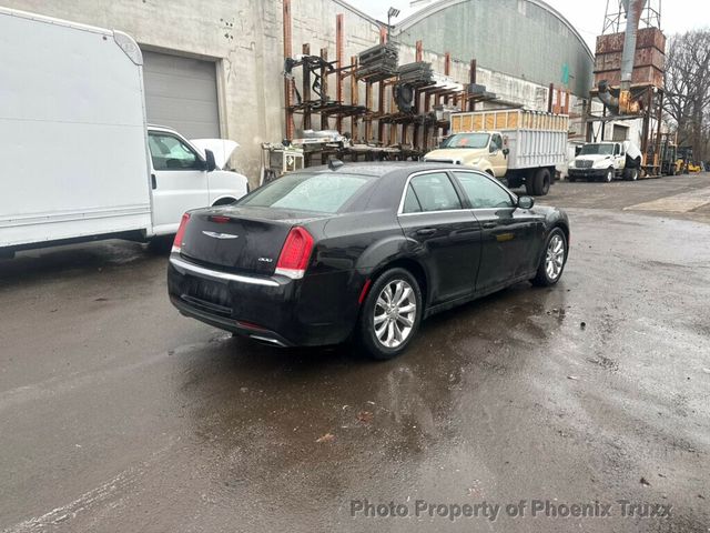 2018 Chrysler 300 TOURING - 22996832 - 2