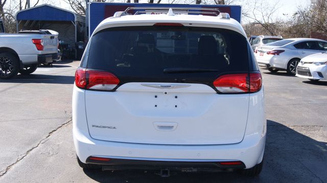 2018 Chrysler Pacifica 3 MONTH WARRAN1 OWNER,JUST SERVICED , VERY CLEAN INSIDE AND OUT  - 22984970 - 9