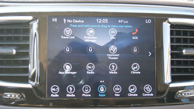 2018 Chrysler Pacifica 3 MONTH WARRAN1 OWNER,JUST SERVICED , VERY CLEAN INSIDE AND OUT  - 22984970 - 19