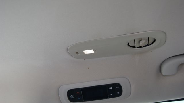 2018 Chrysler Pacifica 3 MONTH WARRAN1 OWNER,JUST SERVICED , VERY CLEAN INSIDE AND OUT  - 22984970 - 40