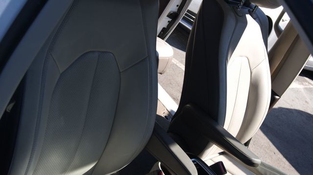 2018 Chrysler Pacifica 3 MONTH WARRAN1 OWNER,JUST SERVICED , VERY CLEAN INSIDE AND OUT  - 22984970 - 51