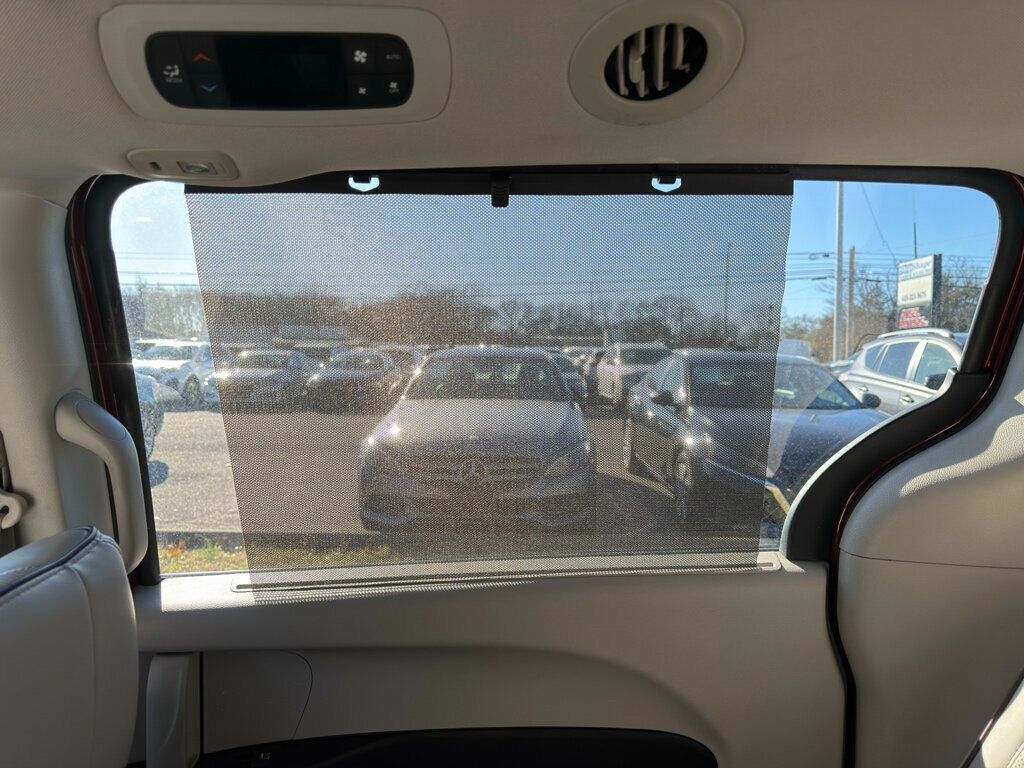 2018 Chrysler Pacifica 4 NEW TIRES! DETAILED READY TO GO!  - 22961928 - 25