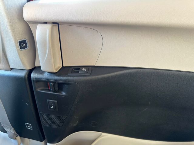 2018 Chrysler Pacifica 4 NEW TIRES! DETAILED READY TO GO!  - 22961928 - 26