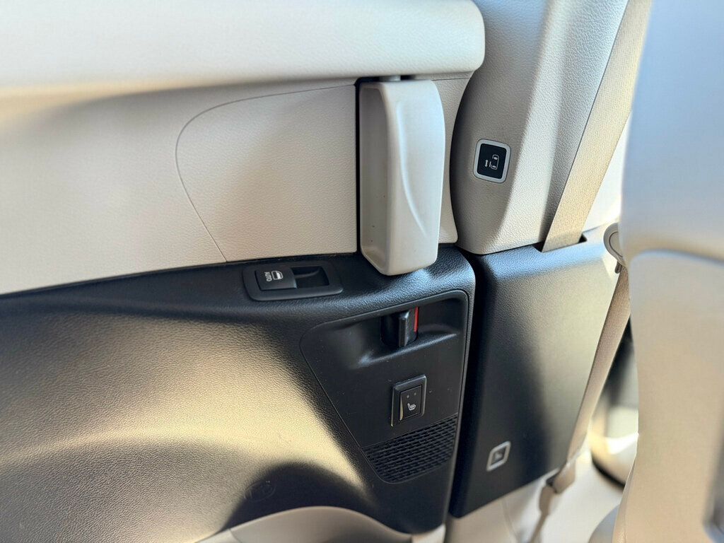 2018 Chrysler Pacifica 4 NEW TIRES! DETAILED READY TO GO!  - 22961928 - 28