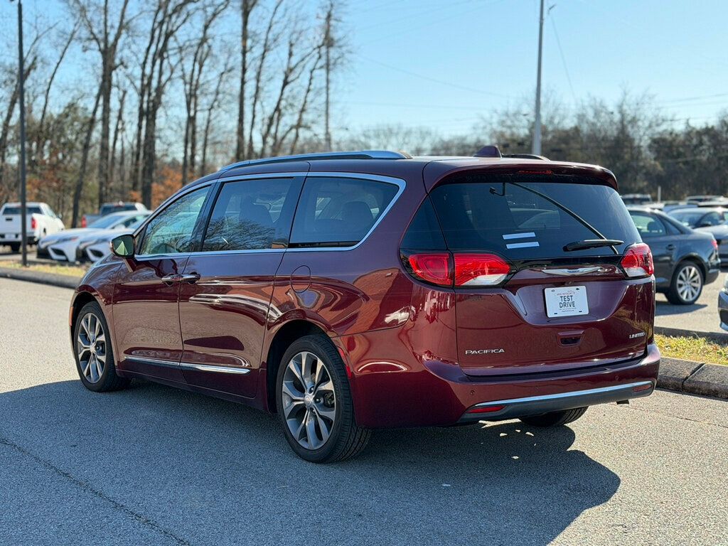 2018 Chrysler Pacifica 4 NEW TIRES! DETAILED READY TO GO!  - 22961928 - 3