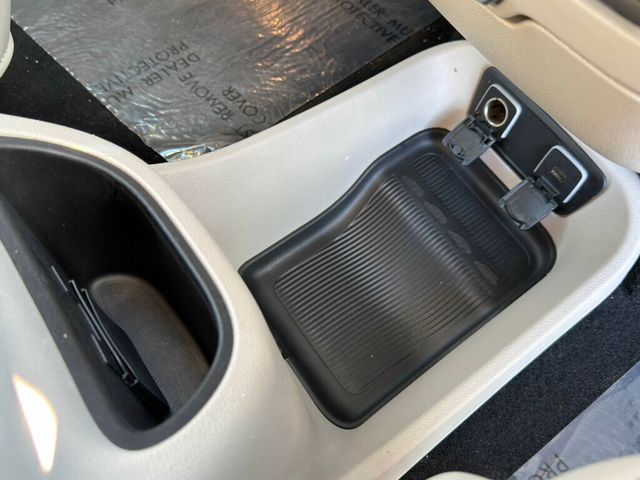 2018 Chrysler Pacifica 4 NEW TIRES! DETAILED READY TO GO!  - 22961928 - 40