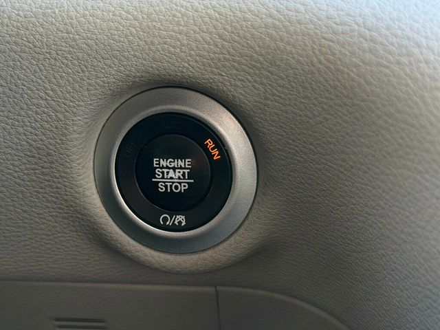 2018 Chrysler Pacifica 4 NEW TIRES! DETAILED READY TO GO!  - 22961928 - 48