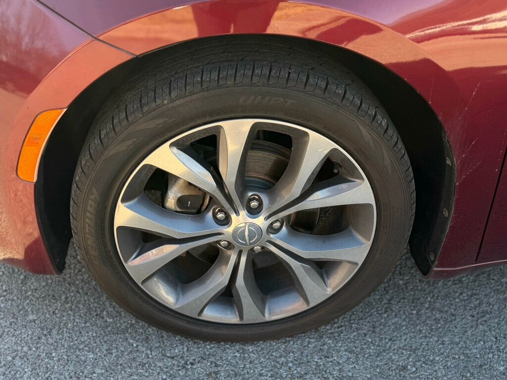 2018 Chrysler Pacifica 4 NEW TIRES! DETAILED READY TO GO!  - 22961928 - 56