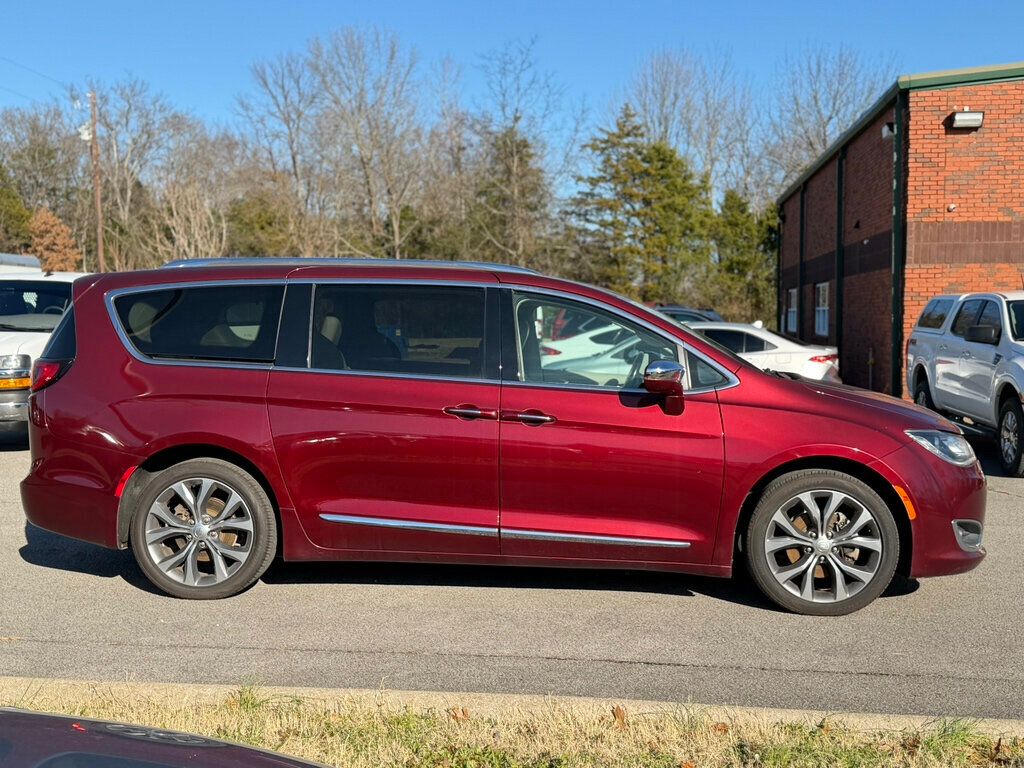 2018 Chrysler Pacifica 4 NEW TIRES! DETAILED READY TO GO!  - 22961928 - 6