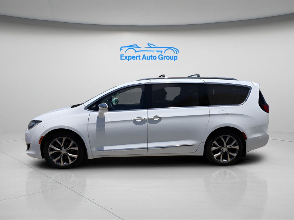 2018 Chrysler Pacifica Limited photo 10