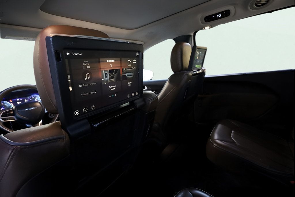 2018 Chrysler Pacifica Limited photo 15