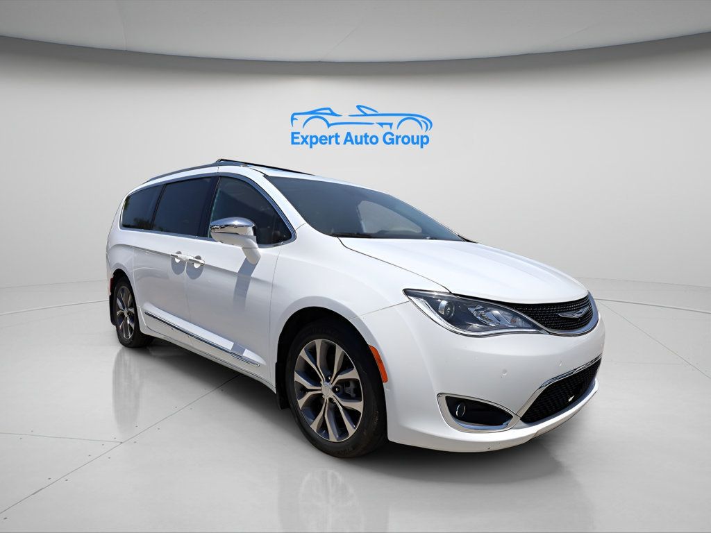 2018 Chrysler Pacifica Limited photo 5