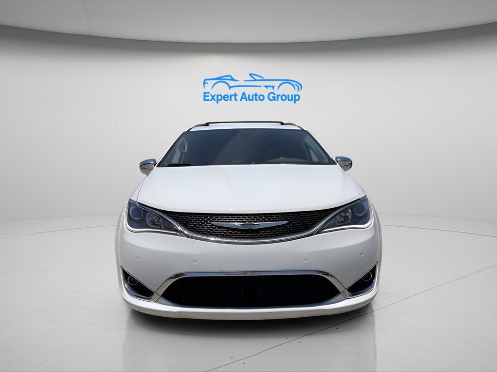 2018 Chrysler Pacifica Limited photo 8