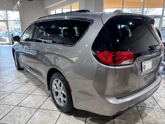 2018 Chrysler Pacifica Limited FWD - 22729664 - 3