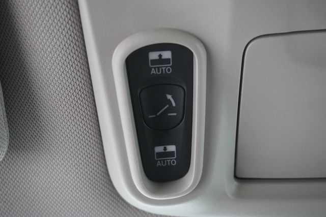 2018 Chrysler Pacifica Limited FWD - 23037106 - 20