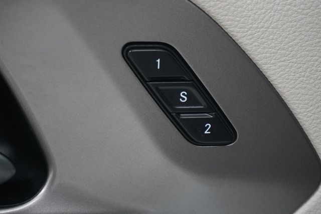 2018 Chrysler Pacifica Limited FWD - 23037106 - 28