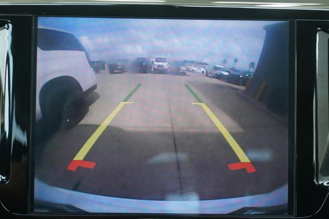 2018 Chrysler Pacifica Limited FWD - 23037106 - 39