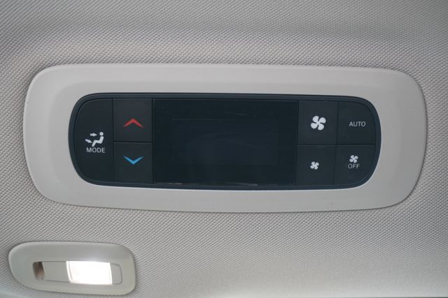 2018 Chrysler Pacifica Limited FWD - 23037106 - 42