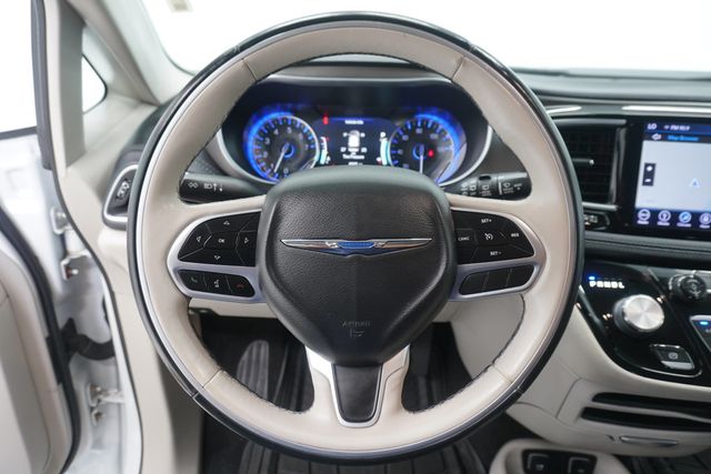 2018 Chrysler Pacifica Limited FWD - 23037106 - 43