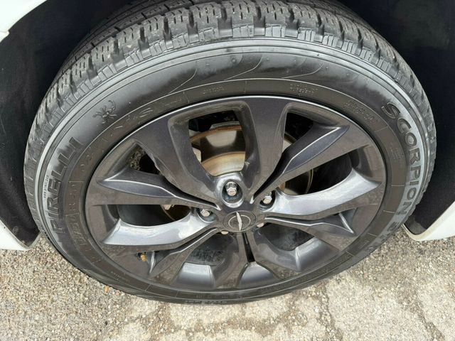 2018 Chrysler Pacifica Limited FWD - 22994692 - 13