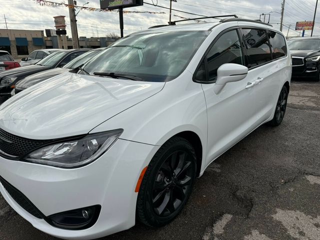 2018 Chrysler Pacifica Limited FWD - 22994692 - 1
