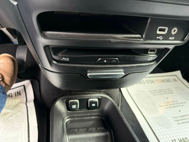 2018 Chrysler Pacifica Limited FWD - 22994692 - 23