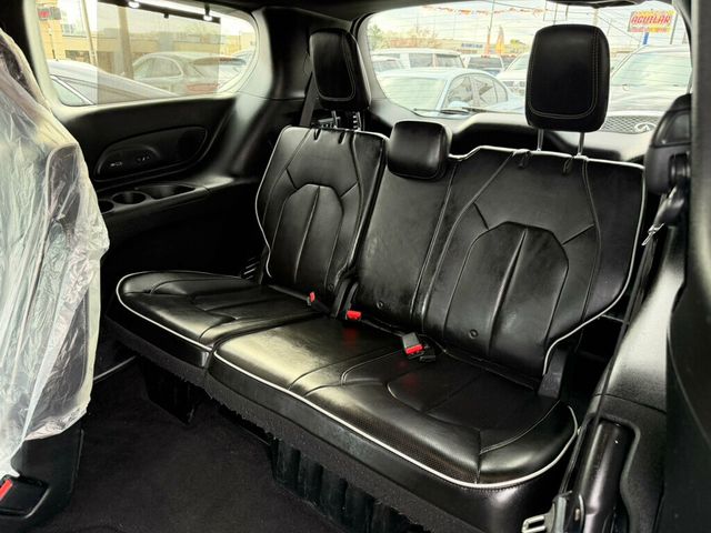 2018 Chrysler Pacifica Limited FWD - 22994692 - 4