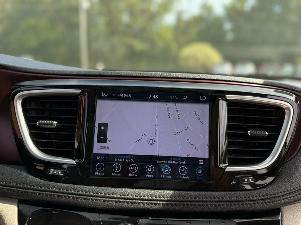 2018 Chrysler Pacifica Limited photo 18