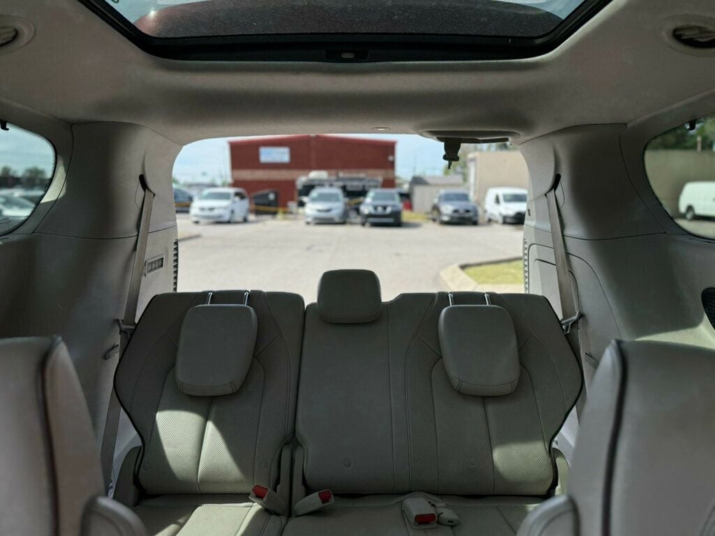 2018 Chrysler Pacifica Limited photo 19
