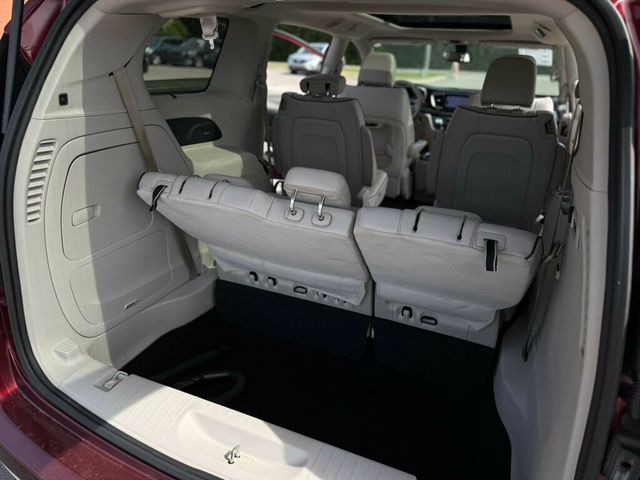 2018 Chrysler Pacifica Limited FWD - 22902756 - 22