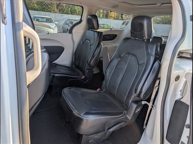 2018 Chrysler Pacifica Limited FWD - 22929139 - 16