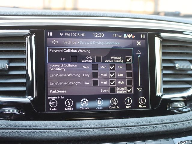 2018 Chrysler Pacifica Limited FWD - 22944259 - 20