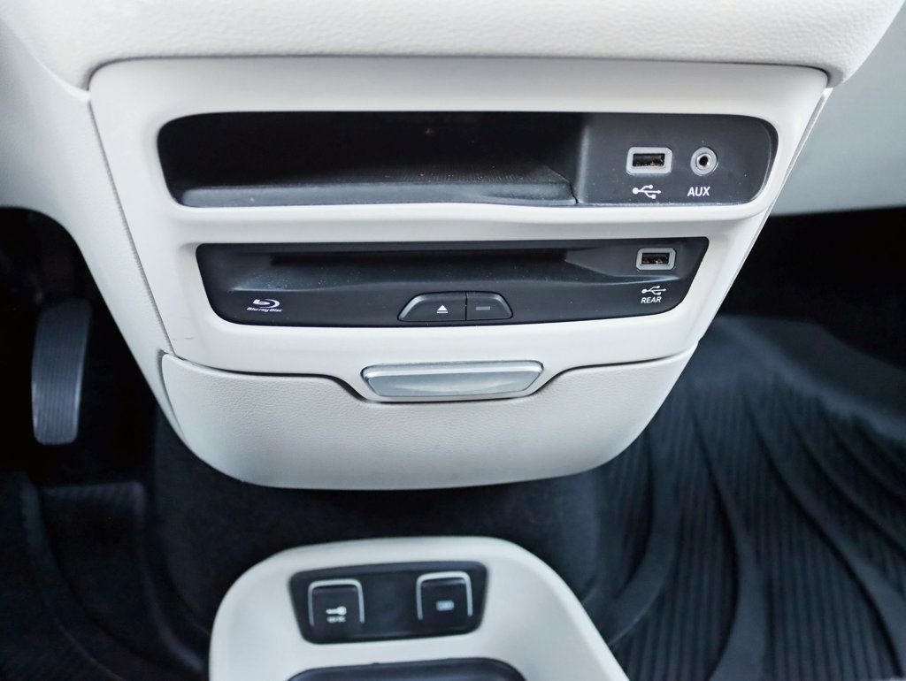 2018 Chrysler Pacifica Limited FWD - 22944259 - 22