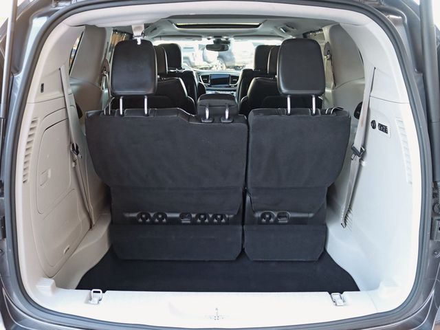 2018 Chrysler Pacifica Limited FWD - 22944259 - 34