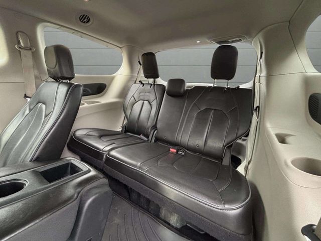 2018 Chrysler Pacifica Limited FWD - 22940467 - 18