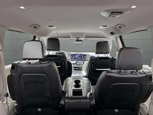 2018 Chrysler Pacifica Limited FWD - 22940467 - 21