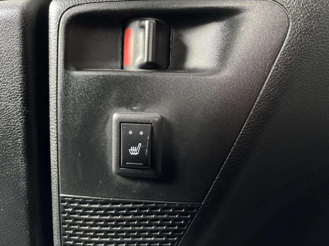 2018 Chrysler Pacifica Limited FWD - 22940467 - 28