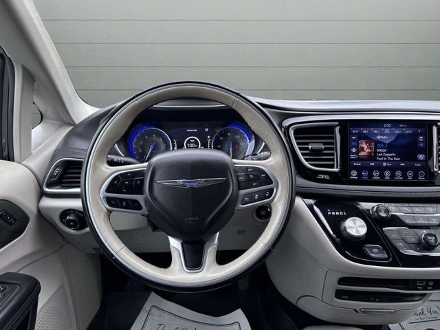 2018 Chrysler Pacifica Limited FWD - 22940467 - 39