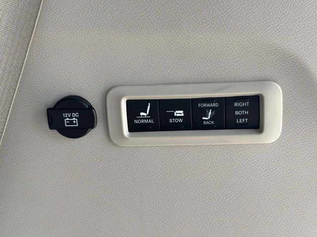 2018 Chrysler Pacifica Limited FWD - 23051491 - 15