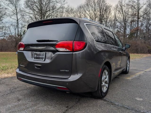 2018 Chrysler Pacifica Limited FWD - 23012833 - 4