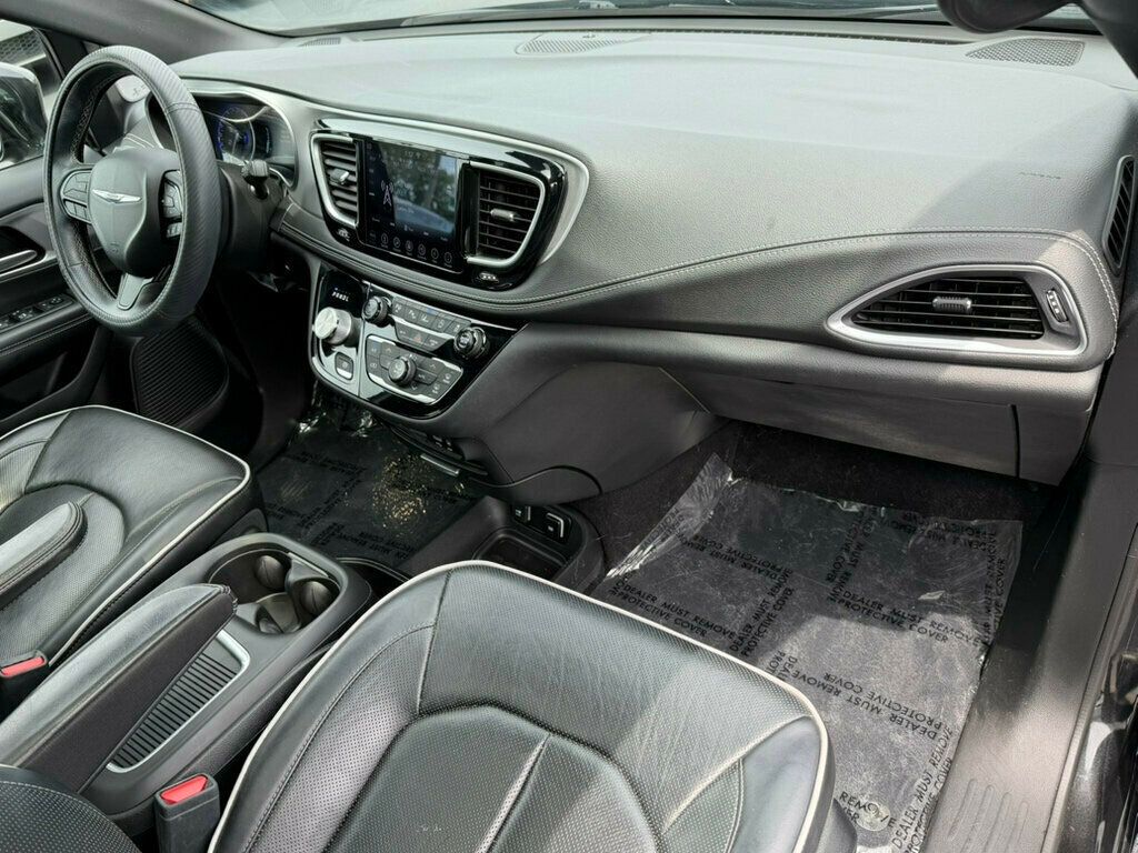 2018 Chrysler Pacifica Limited FWD - 23039702 - 10