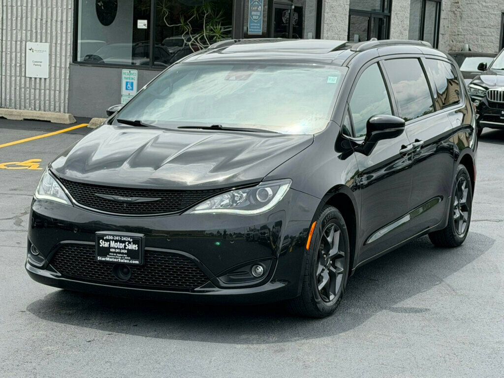 2018 Chrysler Pacifica Limited FWD - 23039702 - 11