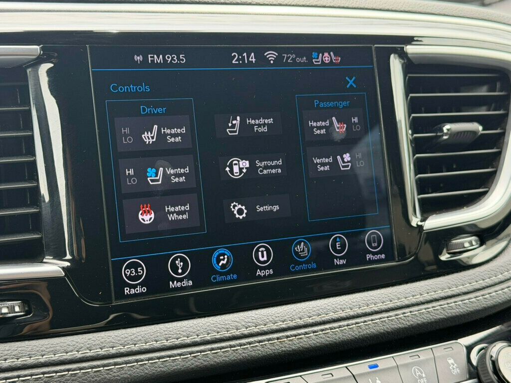 2018 Chrysler Pacifica Limited FWD - 23039702 - 31