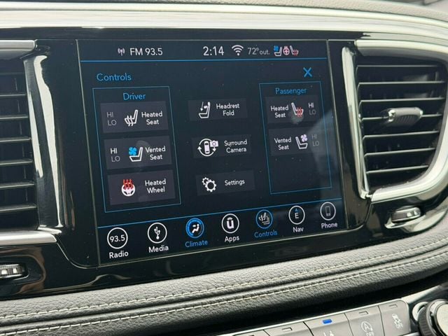 2018 Chrysler Pacifica Limited FWD - 23039702 - 31